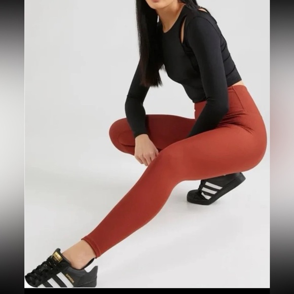 VARLEY LETS MOVE RIBBED HIGH RISE LEGGINGS 25 - In Smoked Paprika 
size Small - Picture 1 of 12